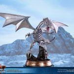 Yu-Gi-Oh! Statua Blue-Eyes White Dragon White Edition 35 cm